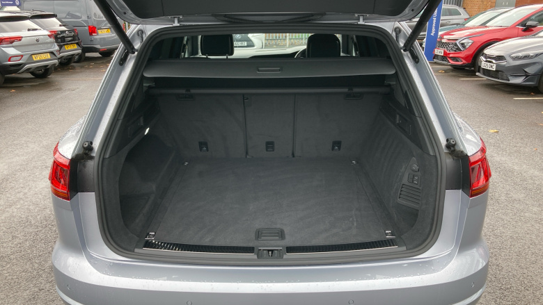 Volkswagen Touareg 3.0 V6 TDI 4Motion Black Edition 5dr Tip Auto Diesel Estate